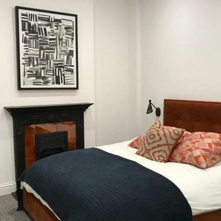Stylish Home In Streatham. London Exteriör bild